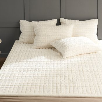 지베딩 니트 10mm 착번아웃 극세사 겨울 침대 패드 겸 카페트 슈퍼싱글(SS)