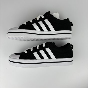 국내매장판 아디다스 브라바다 블랙화이트 스니커즈 FV8085