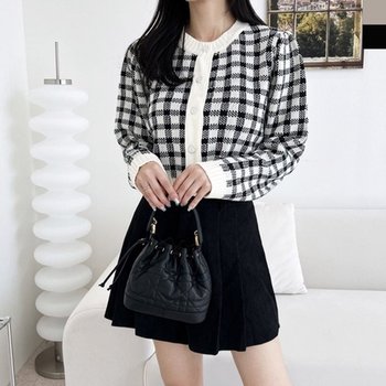 여성 인기 롤린 체크 퍼프니트 가디건 데이트룩 (KYR-WFG4HEN)