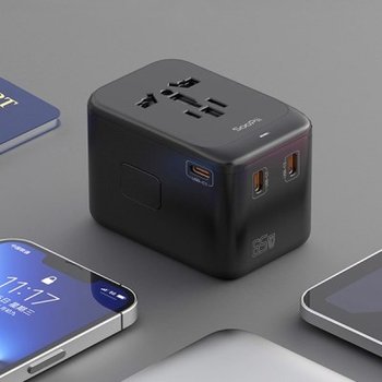 여행 필수용품 65W 해외 초고속 멀티어댑터 블랙