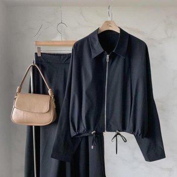 여성 심플 하단 스트링 블랙 카키 카라넥 집업 재킷