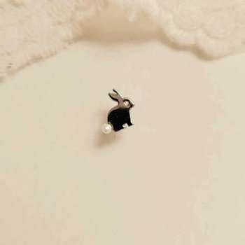 [봄밤달] 귀여운 꼬리 토끼 써지컬바 피어싱 (귀걸이침 변경가능)