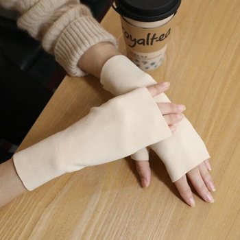 감성 핸드워머 빈티지 여행룩 스타일 GNO41687